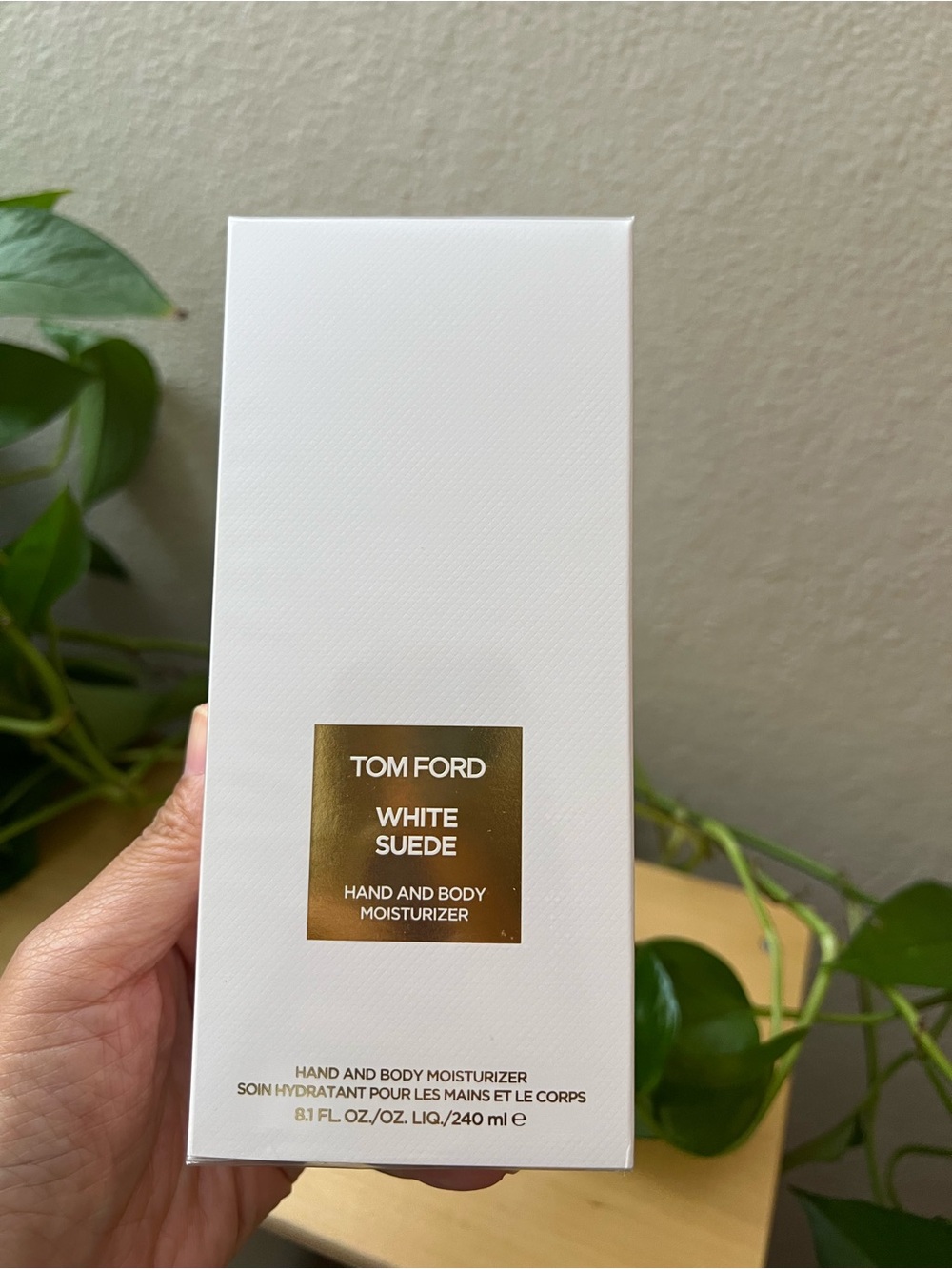 NIB Tom Ford White Suede Hand and Body Moisturizer 240ml
